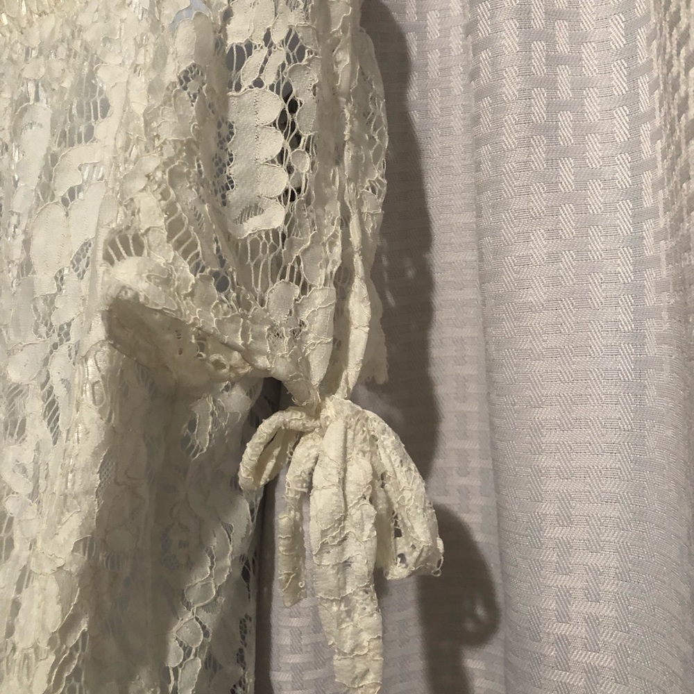 Lace Top - Picture 2 of 8